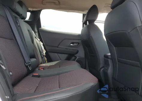 2025 Nissan Kicks Sr z USA, uszkodzony, nr VIN 3N8AP6DB9SL318501